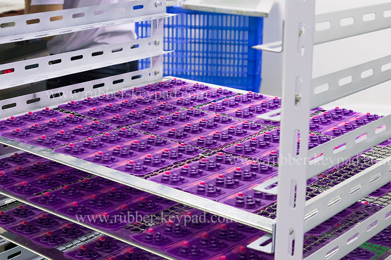 bedruckter Gummiknopf