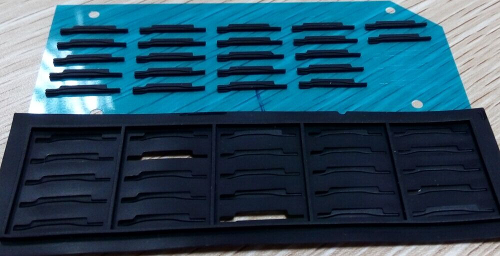 Selbstklebende Gummidichtung.jpg